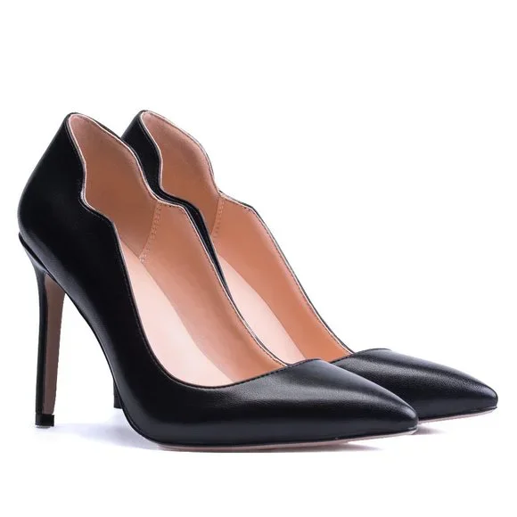 Petit Cadeau Lavinia - Sexy Slip on Pumps with 4" Heels. Black Leather. NEW! - Picture 2 of 7